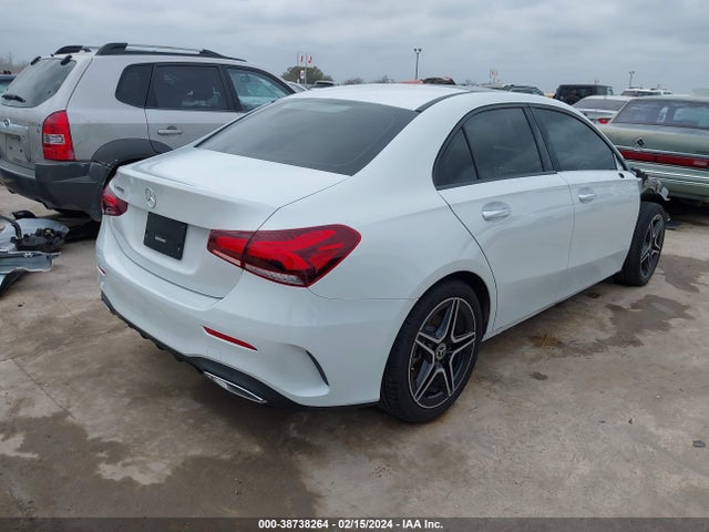 Mercedes-Benz A 220 2021 W1K3G4EB6MJ314090 Image 4