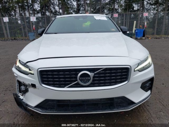 7JRA22TM4KG014116 Volvo S60 T6 R-design