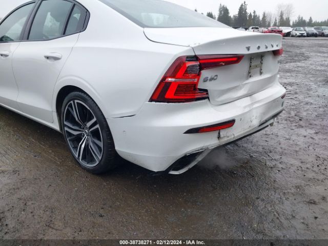 7JRA22TM4KG014116 Volvo S60 T6 R-design
