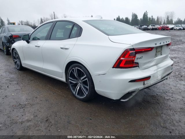 7JRA22TM4KG014116 Volvo S60 T6 R-design