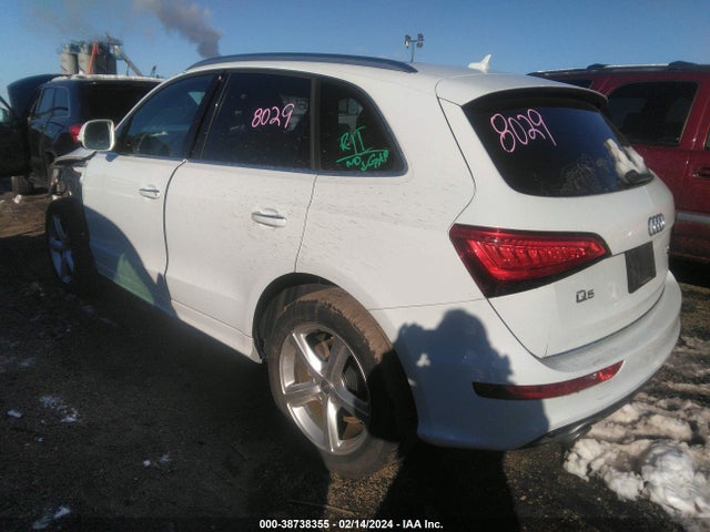 Audi Q5 2.0t Premium 2017 WA1M2AFP4HA096656 Image 3