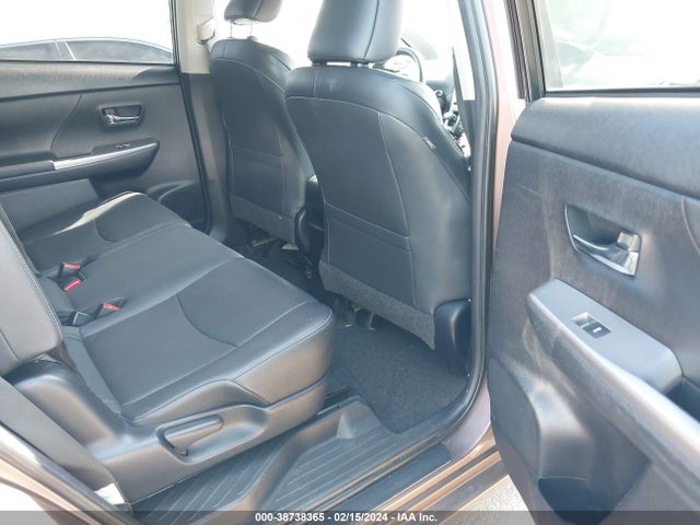 Toyota Prius V Four 2016 JTDZN3EU5GJ043338 Image 8