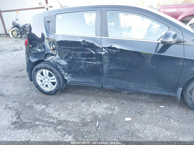 Chevrolet Sonic Lt Auto 2016 1G1JC6SGXG4115242 Image 6