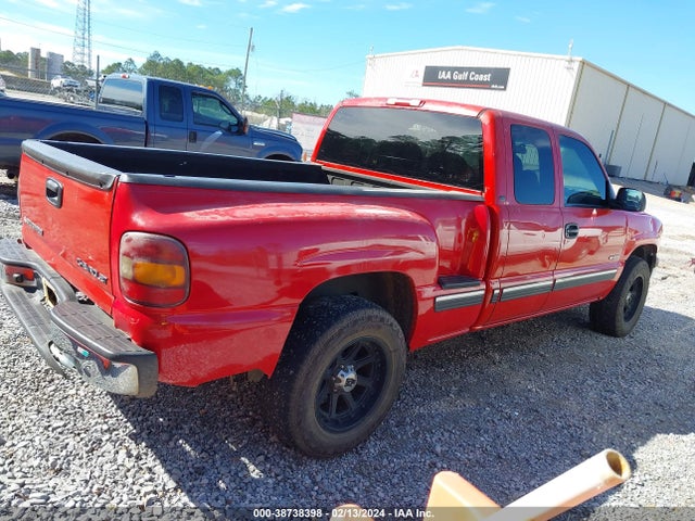 2002 CHEVROLET SILVERADO 1500 LS VIN: 2GCEC19T821100774