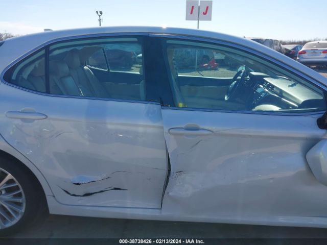 4T1F31AK4LU009669 Toyota Camry Xle Hybrid