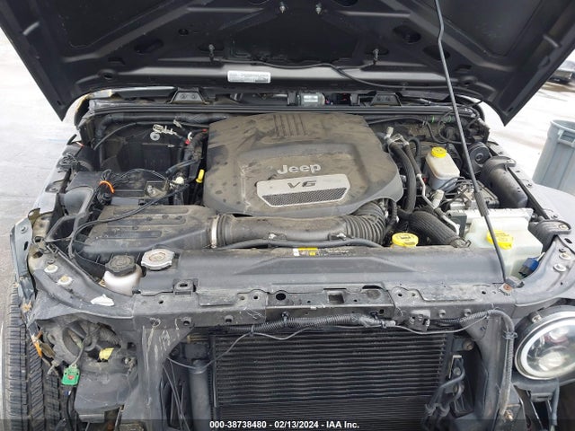 1C4BJWDG1JL818997 Jeep Wrangler Jk Unlimited Sport S 4x4