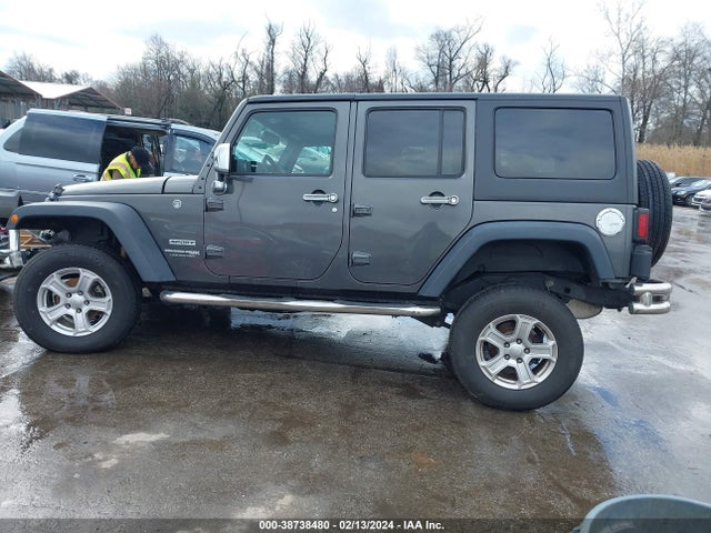 1C4BJWDG1JL818997 Jeep Wrangler Jk Unlimited Sport S 4x4