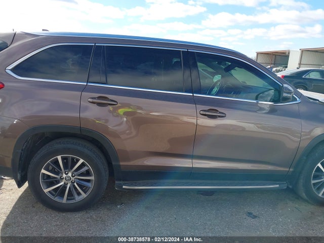 Toyota Highlander Xle 2019 5TDKZRFH5KS333746 Image 14