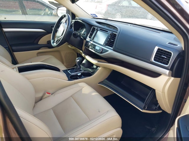 Toyota Highlander Xle 2019 5TDKZRFH5KS333746 Image 5