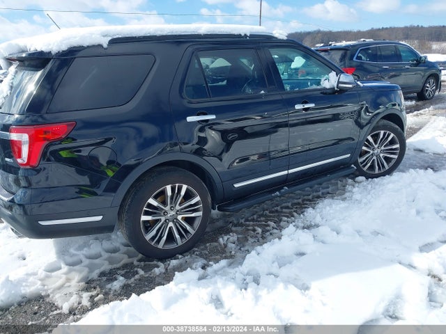 Ford Explorer Platinum 2018 1FM5K8HT3JGB38438 Image 4