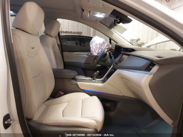 1GYKNCRS6KZ105232 Cadillac XT5 LUXURY
