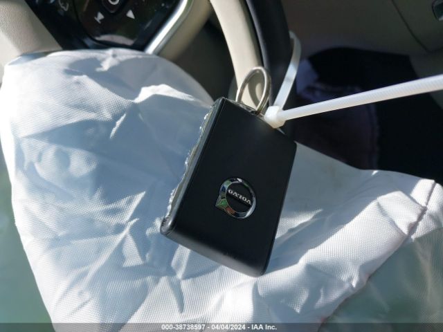 2023 VOLVO S60 RECHARGE PLUG-IN HYBRID 7JRH60FK4PG252332 Photo 10