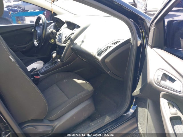Ford FOCUS SE 2018 1FADP3F25JL227309 Image 5