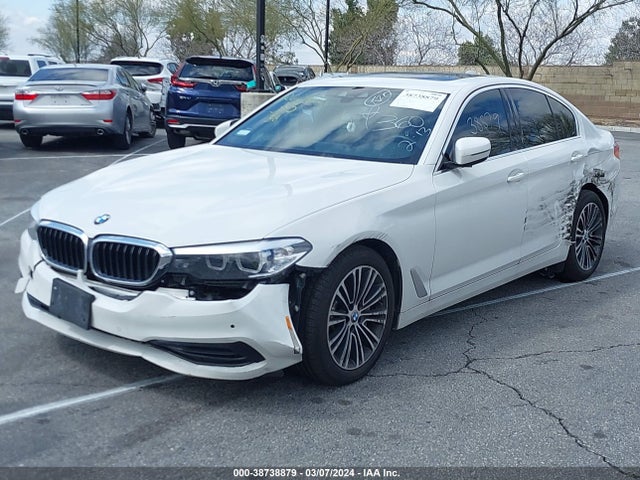 BMW 530I 2019 WBAJA5C58KBX86785 Image 2