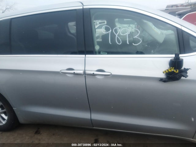 Chrysler Voyager Lx 2023 2C4RC1CG5PR529893 Image 13