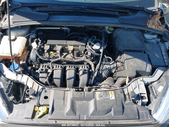 Ford FOCUS SE 2016 1FADP3F22GL355645 Image 10