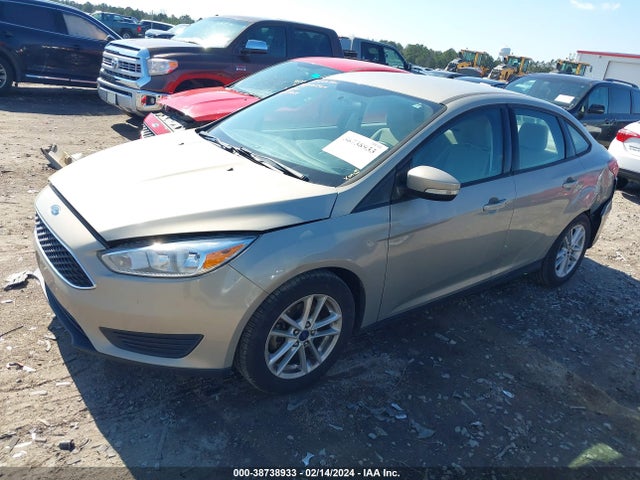 Ford FOCUS SE 2016 1FADP3F22GL355645 Image 2
