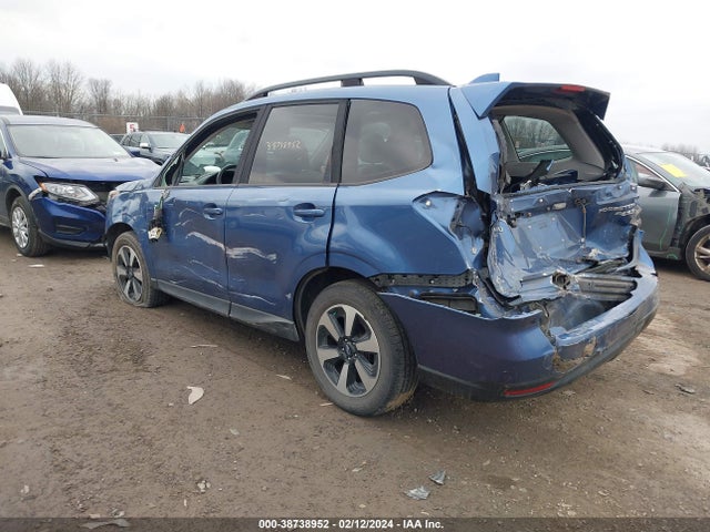 Subaru Forester 2.5i Premium 2017 JF2SJAEC6HG472304 Image 3