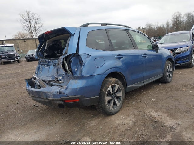 Subaru Forester 2.5i Premium 2017 JF2SJAEC6HG472304 Image 4