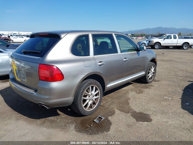 2005 PORSCHE CAYENNE WP1AA29P85LA21275 Photo 3