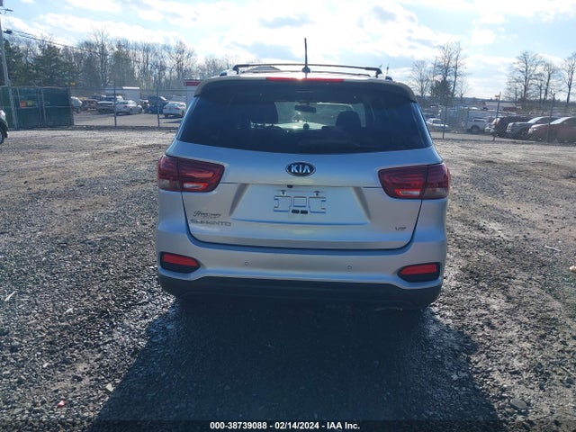 KIA Sorento 3.3l S 2019 5XYPGDA56KG584557 Image 16
