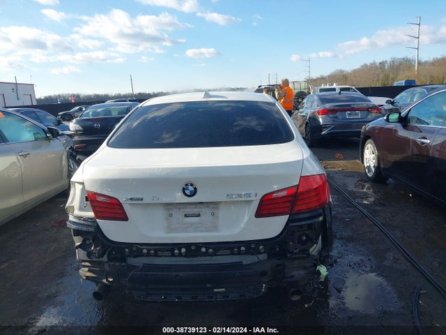 BMW 535i Xdrive 2014 WBA5B3C52ED531576 Image 17