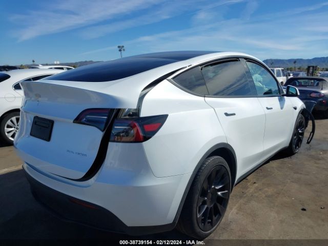 2023 TESLA MODEL Y 7SAYGDEE0PA129197 Photo 3