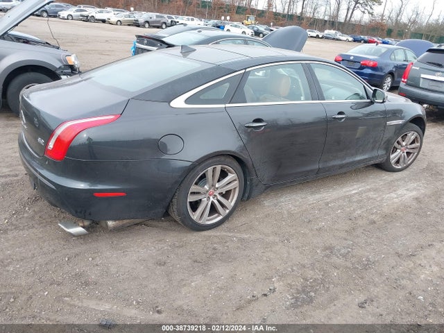 2015 JAGUAR XJ SAJWJ2GD8F8V82761 Photo 3