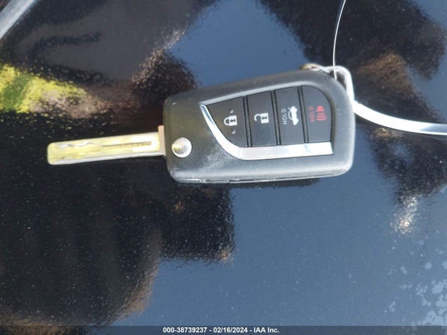 Toyota CAMRY LE 2022 4T1C11AK1NU695178 Image 11