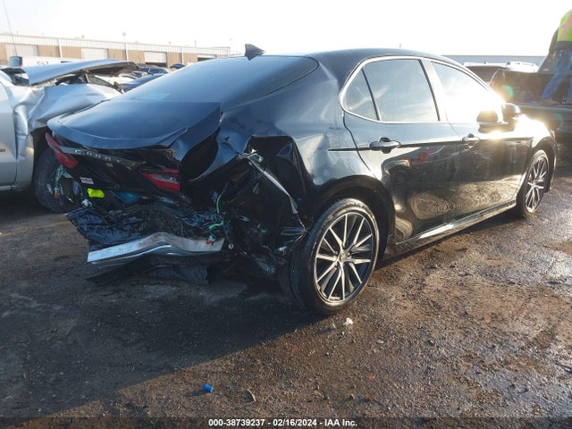 Toyota CAMRY LE 2022 4T1C11AK1NU695178 Image 4