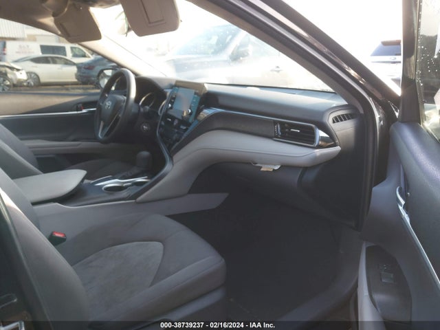 Toyota CAMRY LE 2022 4T1C11AK1NU695178 Image 5
