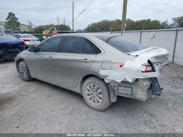 Toyota CAMRY LE 2015 4T4BF1FK6FR492977 Image 3