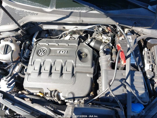 3VW2A7AU0FM047564 Volkswagen Golf Tdi S 4-door