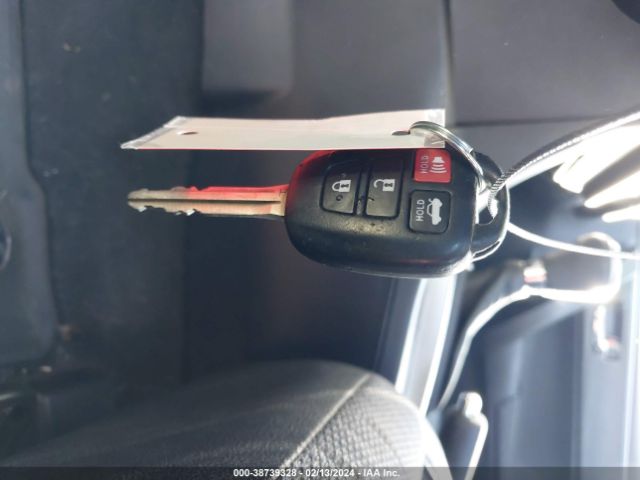 2T1BURHE9FC359105 Toyota Corolla S Plus