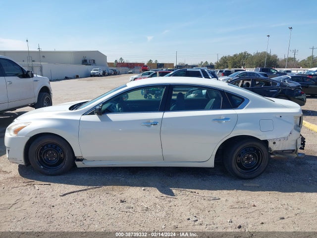Nissan Altima 2.5 S 2015 1N4AL3AP4FC280916 Image 15
