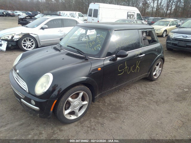 2002 MINI COOPER WMWRC33462TE12150 Photo 1