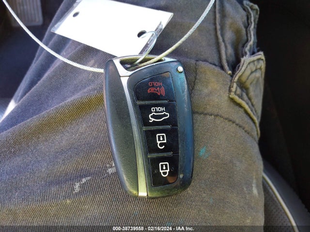 Hyundai Genesis 5.0 2015 KMHGN4JF4FU046695 Image 11