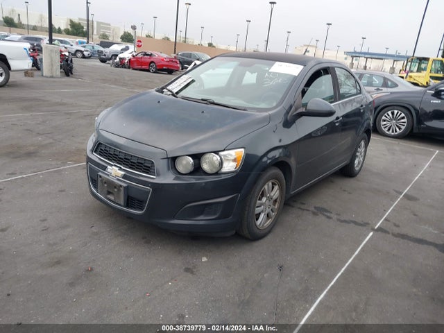 Chevrolet Sonic Lt Auto 2014 1G1JC5SG8E4107177 Image 2