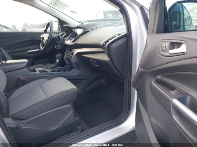 1FMCU0GD6HUE69717 Ford ESCAPE SE