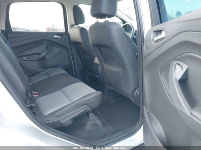 1FMCU0GD6HUE69717 Ford ESCAPE SE