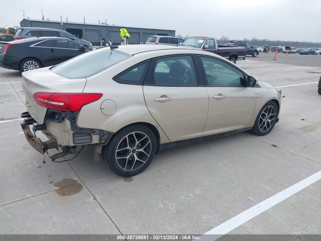 Ford FOCUS SEL 2017 1FADP3H29HL328330 Image 4