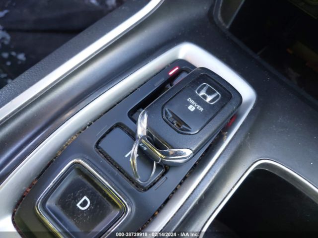 1HGCV3F90NA026557 Honda Accord Hybrid Touring