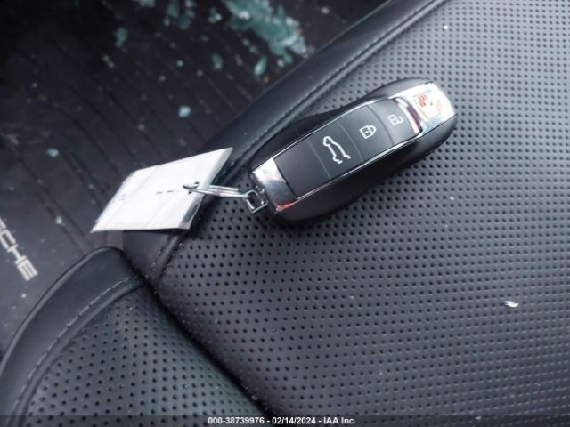 WP1AA2A53RLB05147 Porsche Macan T