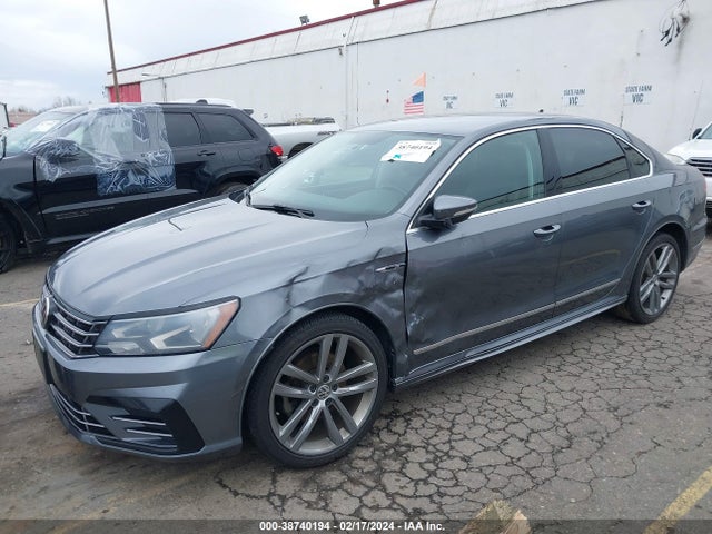 1VWDT7A33HC056743 Volkswagen Passat 1.8t R-line