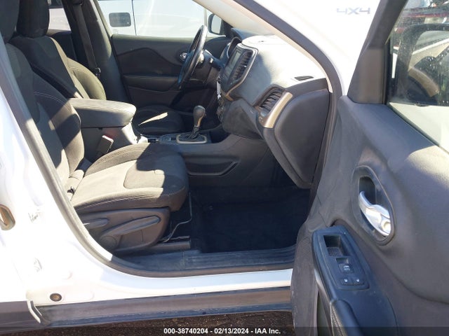 Jeep Cherokee Latitude 2016 1C4PJLCB7GW149104 Image 5