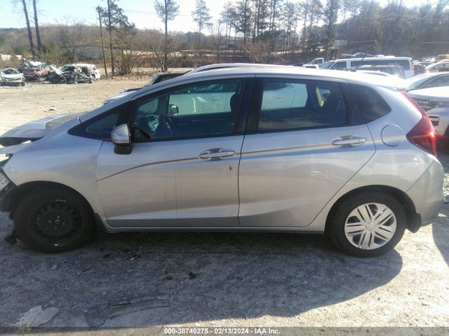 Honda FIT LX 2019 3HGGK5H48KM722010 Image 15