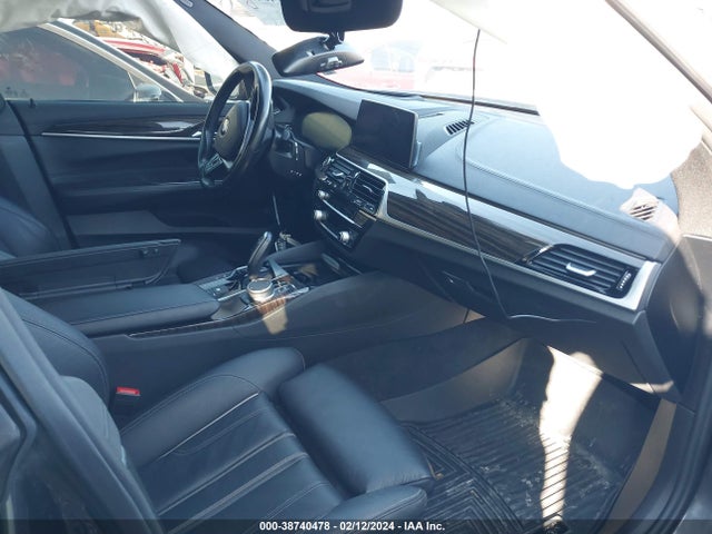 WBAJV6C57KBK09112 BMW 640i Gran Turismo Xdrive