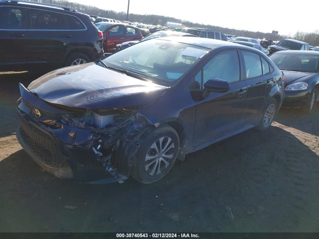 Toyota Corolla Hybrid Le 2022 JTDEAMDE0NJ058420 Image 2