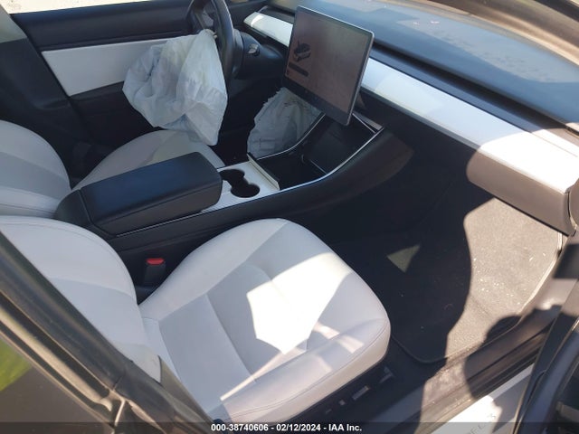 Tesla Model 3 Long Range/mid Range/standard Range/standard Range Plus 2019 5YJ3E1EA9KF402948 Image 5
