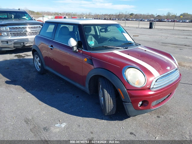 2007 MINI COOPER WMWMF33557TU62777 Photo 0